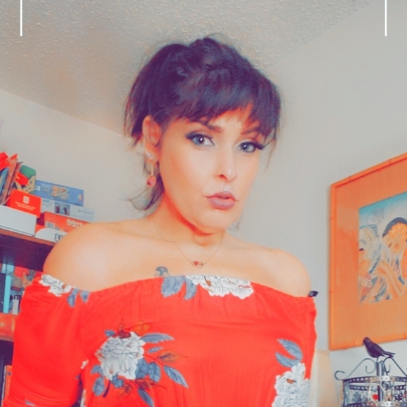 Meet your Posher, Rachel - Picture 4 of 16